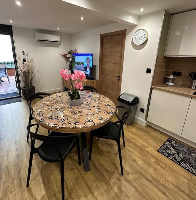 Le Briand Appartement 4Etoiles Nancy Thermal Cosy Avec Terrasse Wifi Exterior foto