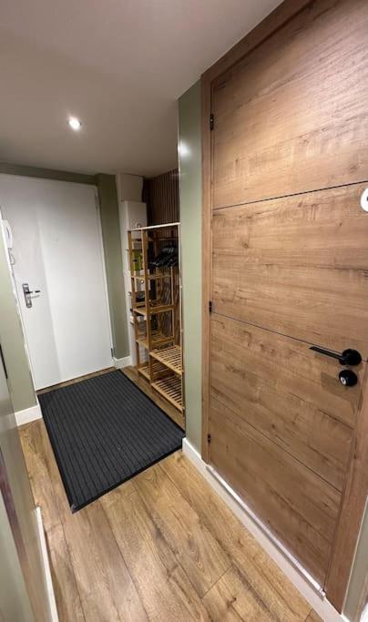 Le Briand Appartement 4Etoiles Nancy Thermal Cosy Avec Terrasse Wifi Exterior foto